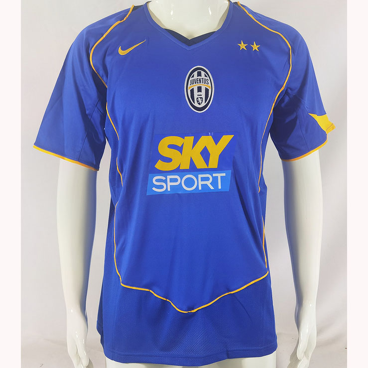 04-05 Juventus Away - Click Image to Close